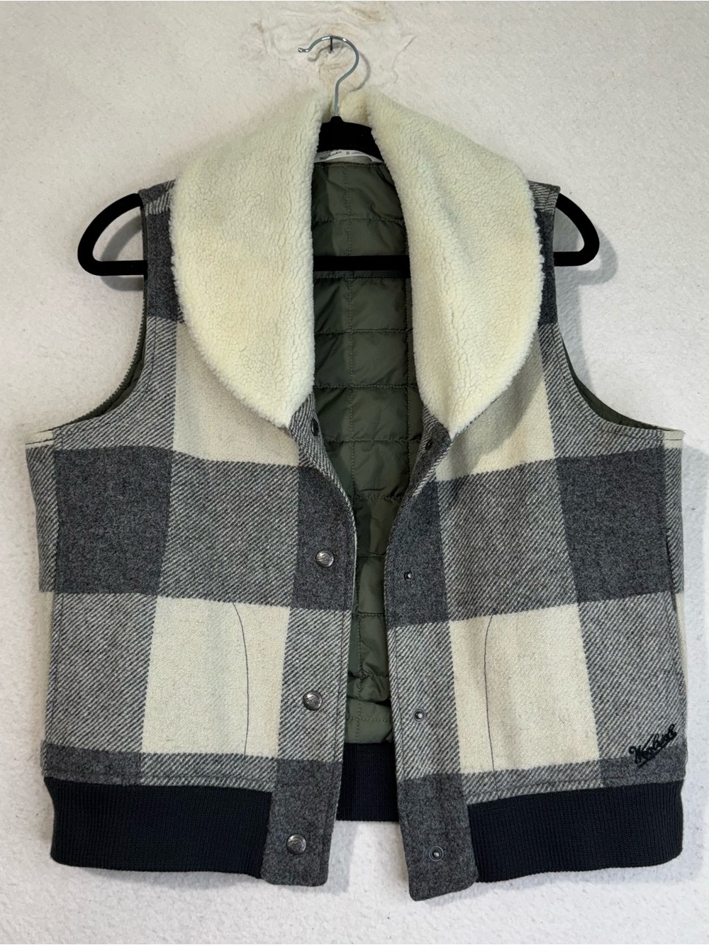 Woolrich Giant Buffalo Check Plaid Wool Vest Sherpa Shawl Collar Gray/Ivory Med